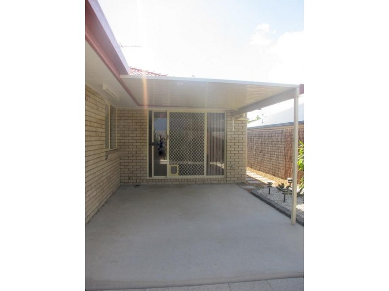 On Lakeside Avenue, Springfield Lakes QLD 4300