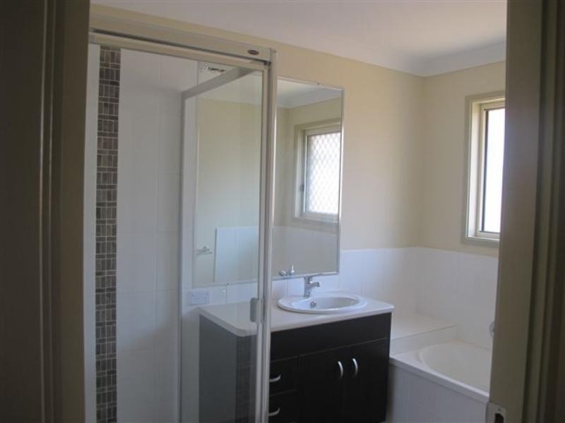 On Carnarvon Avenue, Springfield Lakes QLD 4300