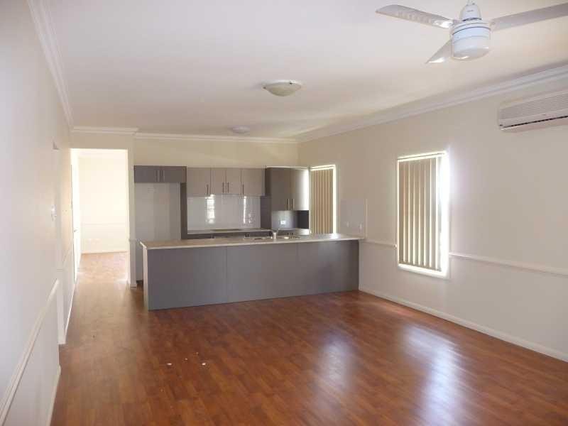 On Kinglake Avenue, Springfield Lakes QLD 4300