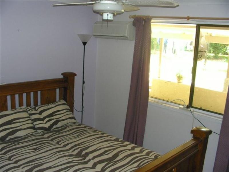 On Acacia Place, Camira QLD 4300