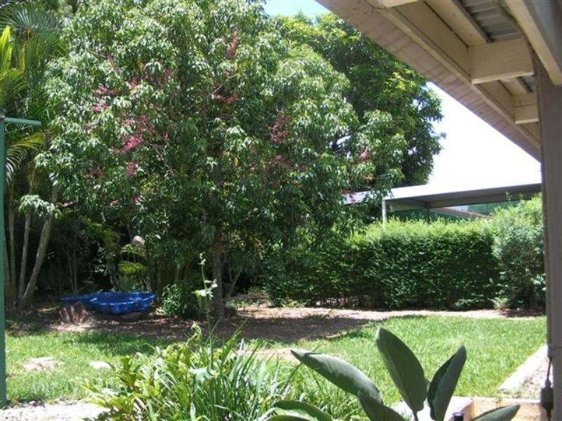 On Acacia Place, Camira QLD 4300