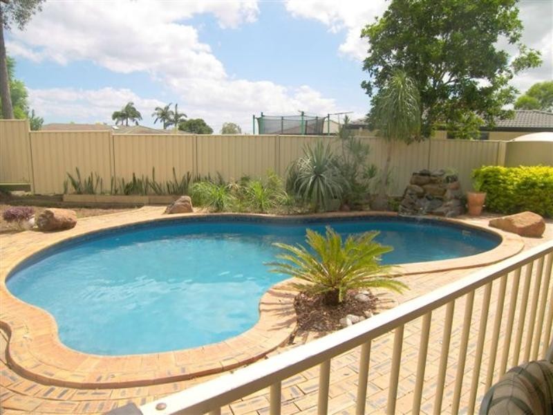 Camira QLD 4300