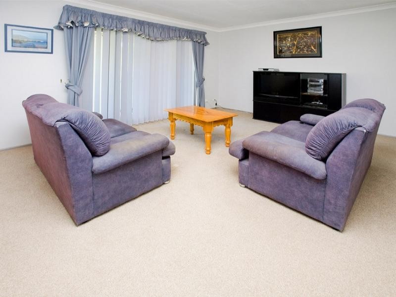 On Addison Road, Camira QLD 4300