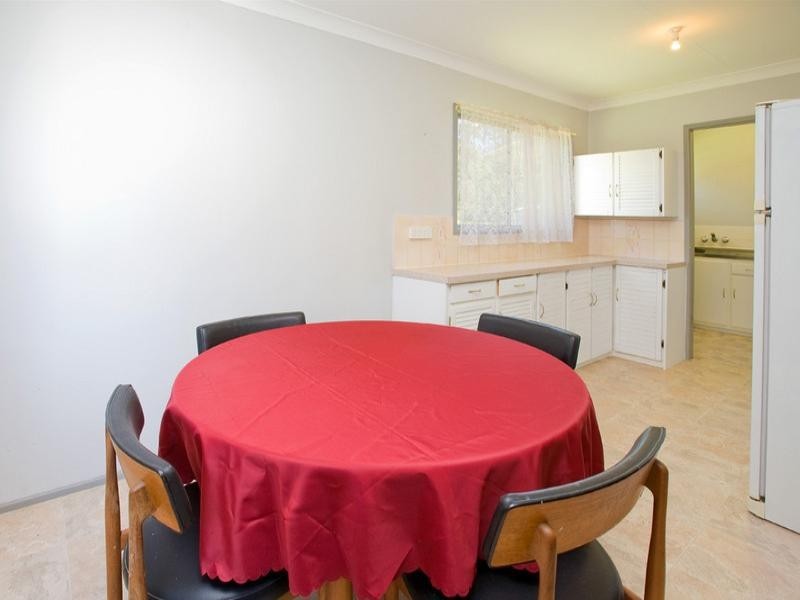 On Addison Road, Camira QLD 4300