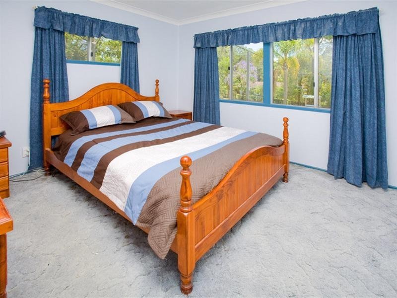 On Addison Road, Camira QLD 4300