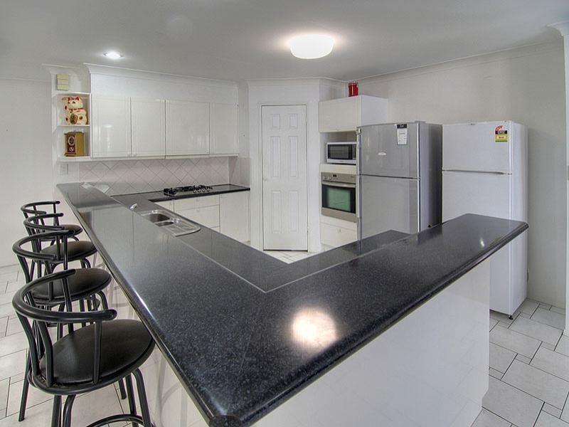 12 Dawson Court, Collingwood Park QLD 4301