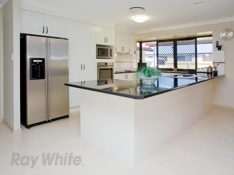 27 Riverside Crescent, Springfield Lakes QLD 4300