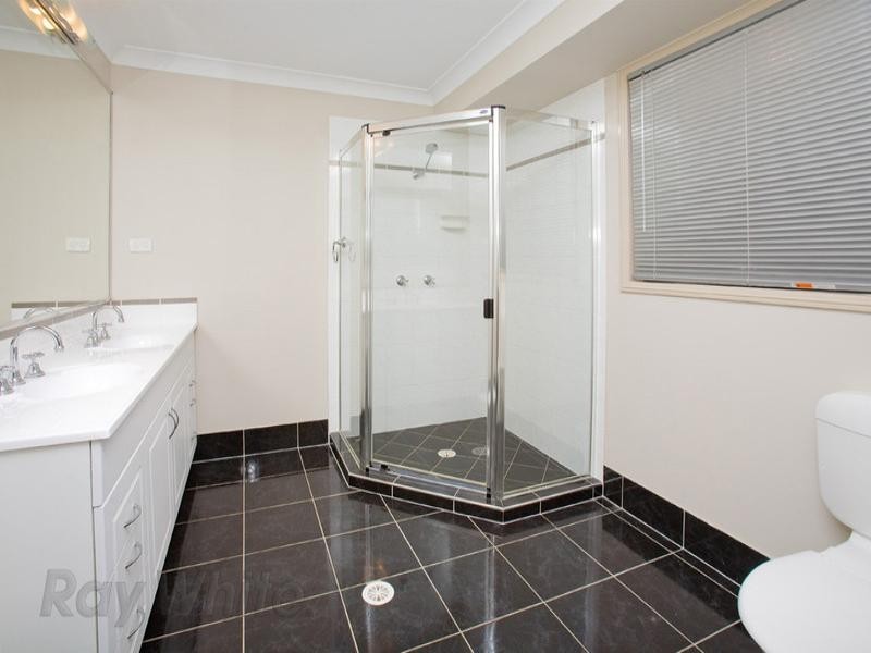 27 Riverside Crescent, Springfield Lakes QLD 4300