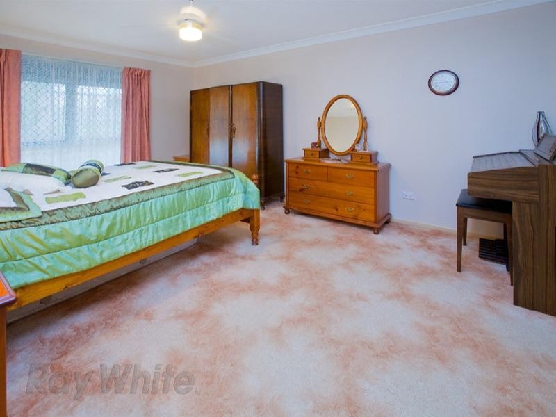 4 Mikkelsen Court, Camira QLD 4300