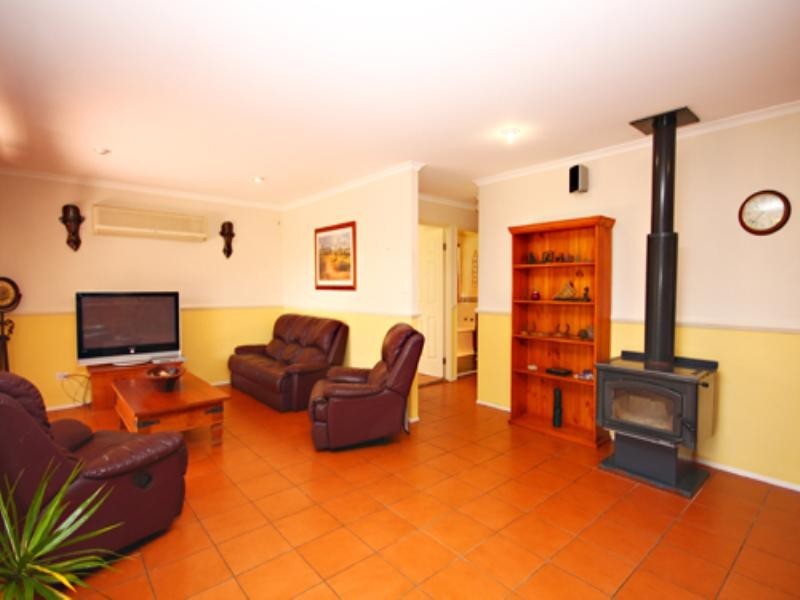 45 Streamview Crescent, Springfield QLD 4300