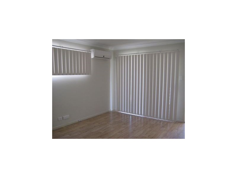 8 Parkview Drive, Springfield Lakes QLD 4300