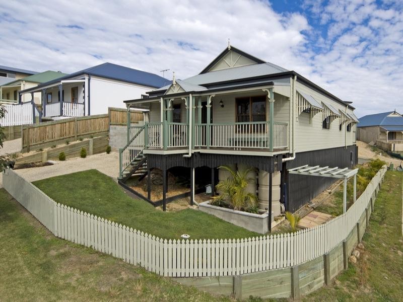On Creekside Drive, Springfield Lakes QLD 4300
