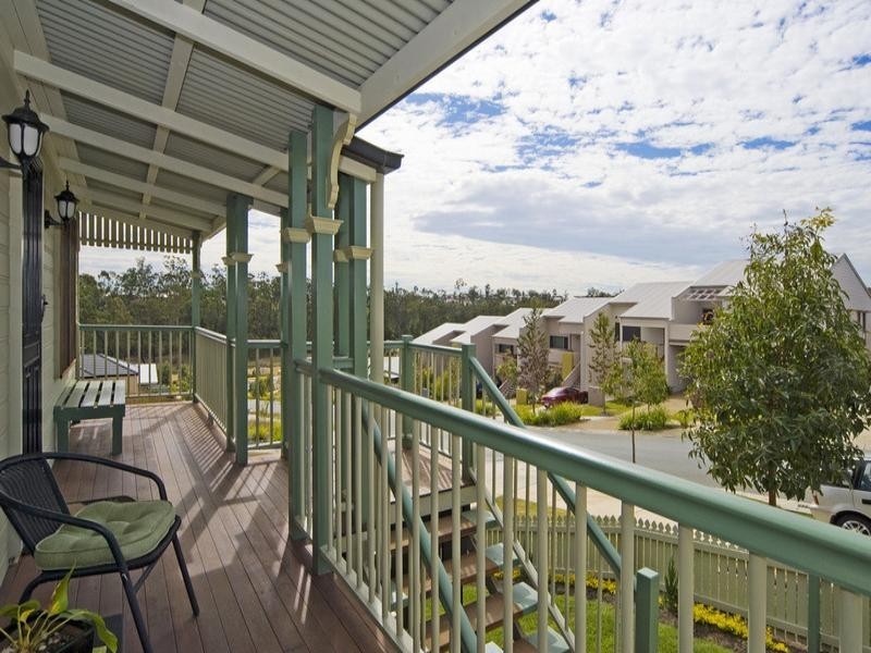 On Creekside Drive, Springfield Lakes QLD 4300