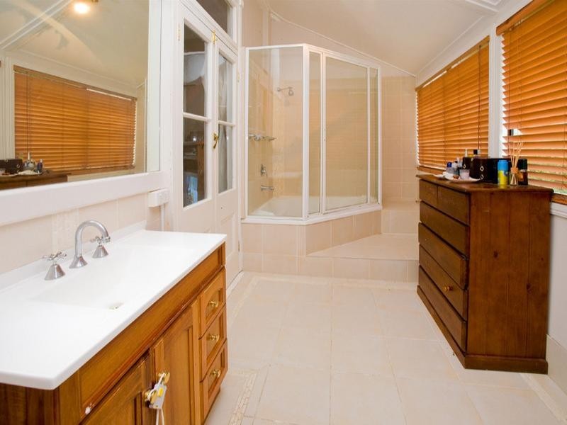 9 Norman Street, East Ipswich QLD 4305