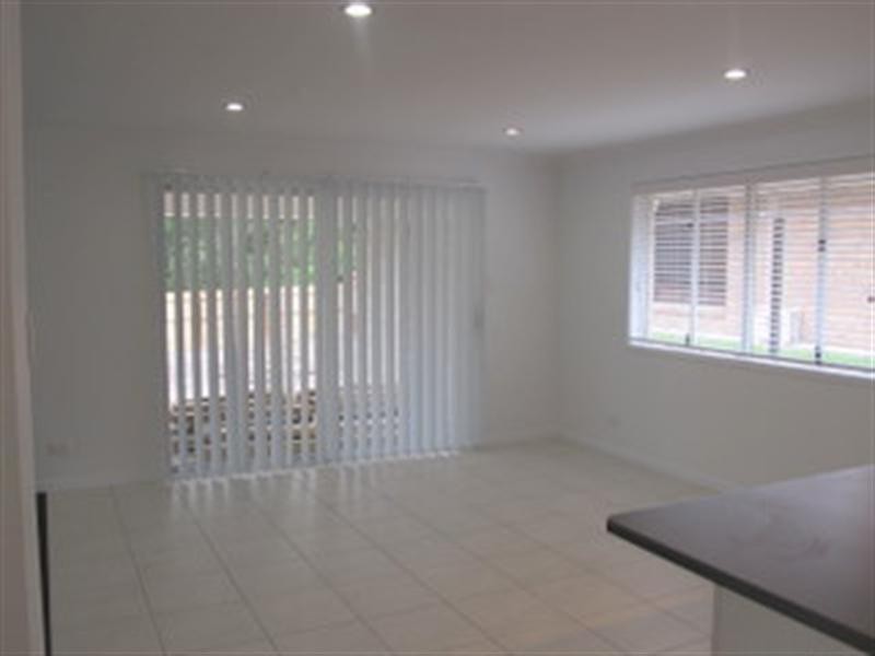 On Addison Road, Camira QLD 4300