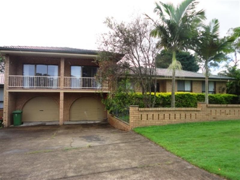 On Jean Road, Camira QLD 4300