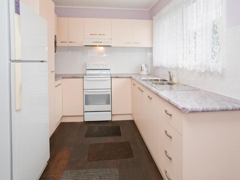 5 Addison Road, Camira QLD 4300