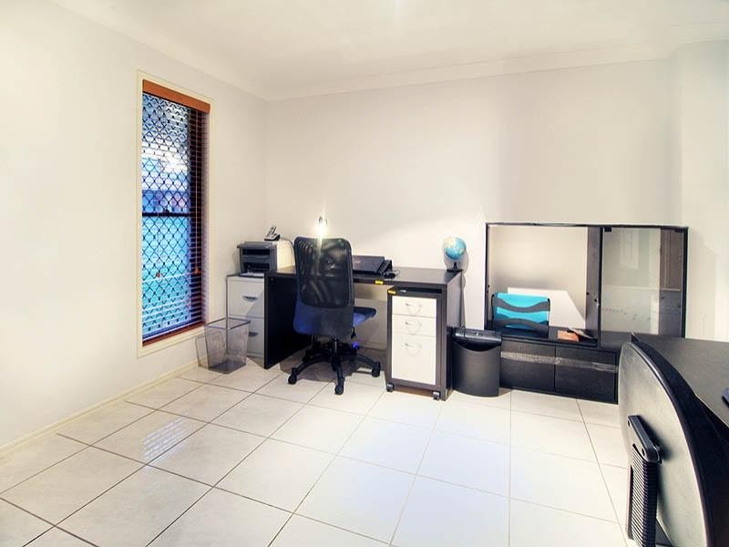 30 Admiral Crescent, Springfield Lakes QLD 4300