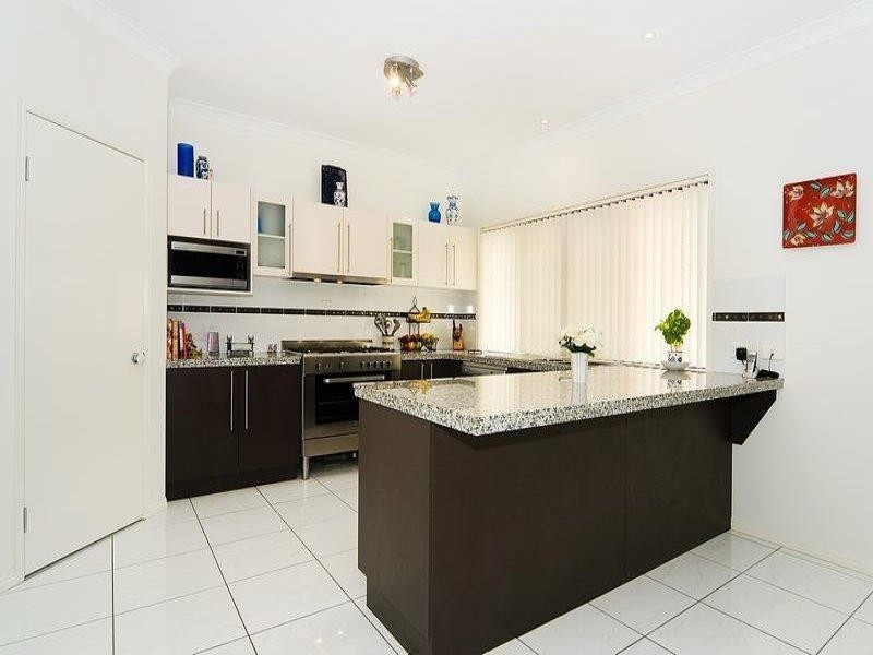 On Viewpoint Drive, Springfield Lakes QLD 4300