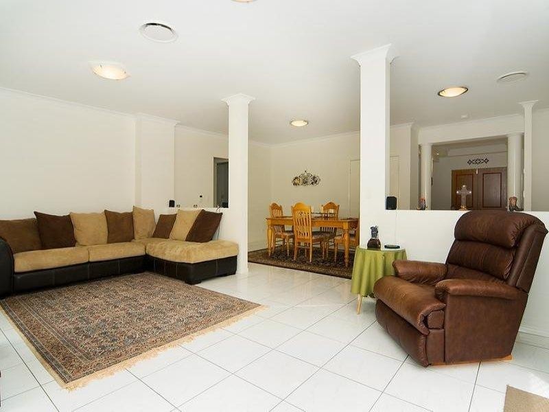 On Viewpoint Drive, Springfield Lakes QLD 4300