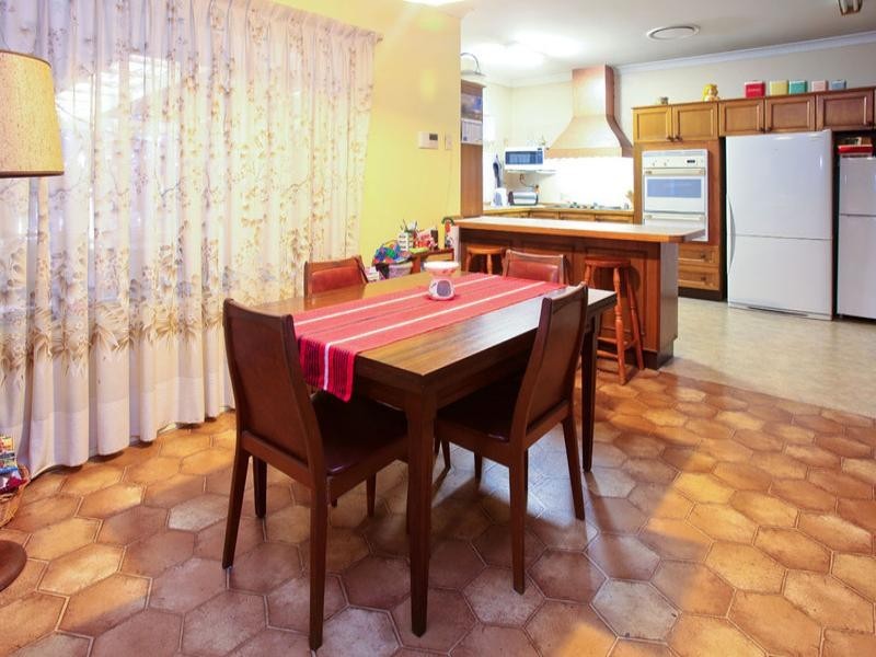 12 Breeza Street, Durack QLD 4077