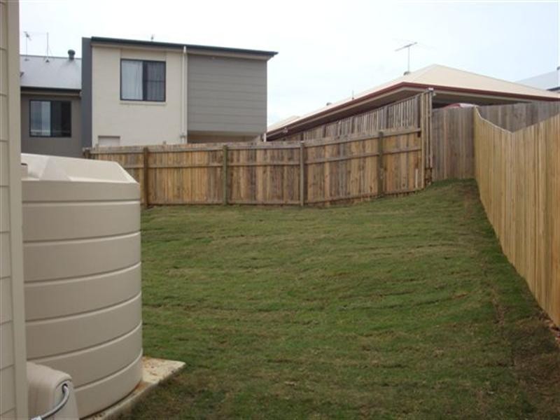 On Park Edge Drive, Springfield Lakes QLD 4300