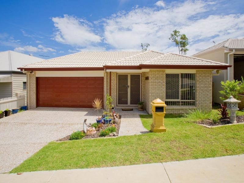 On Dianella Street, Springfield Lakes QLD 4300