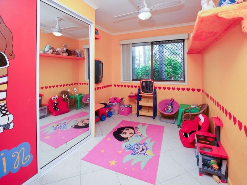 11 Dumfries Court, Camira QLD 4300