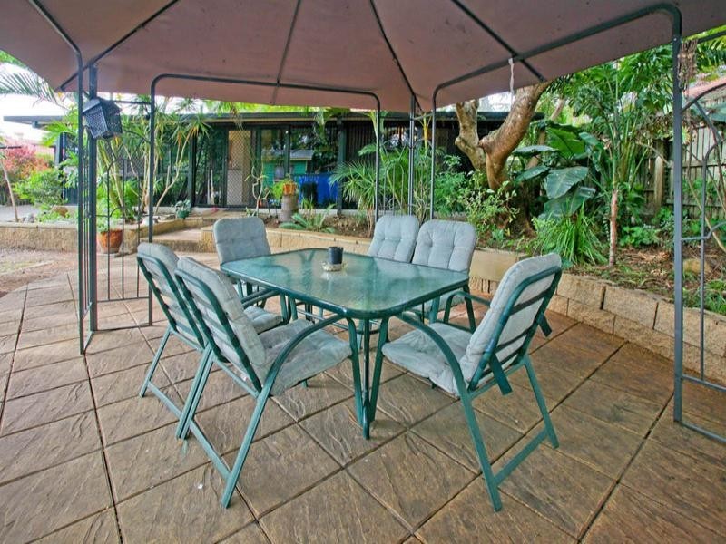 11 Dumfries Court, Camira QLD 4300