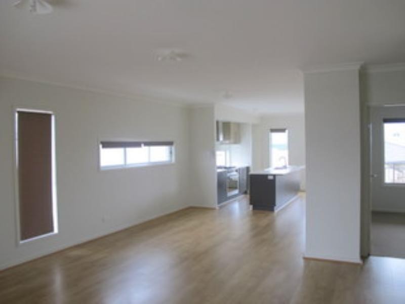 22 Park Edge Drive, Springfield Lakes QLD 4300