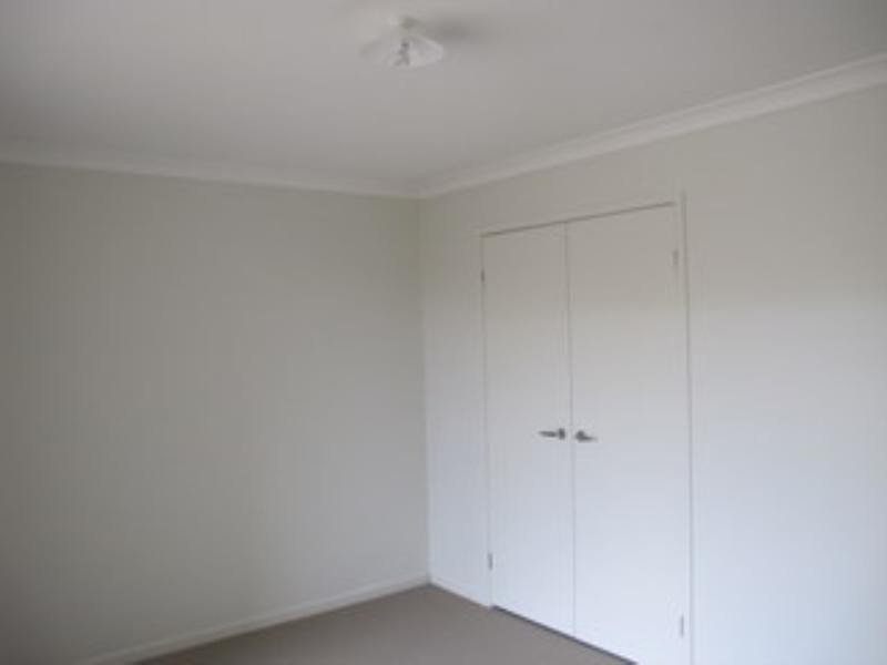 22 Park Edge Drive, Springfield Lakes QLD 4300
