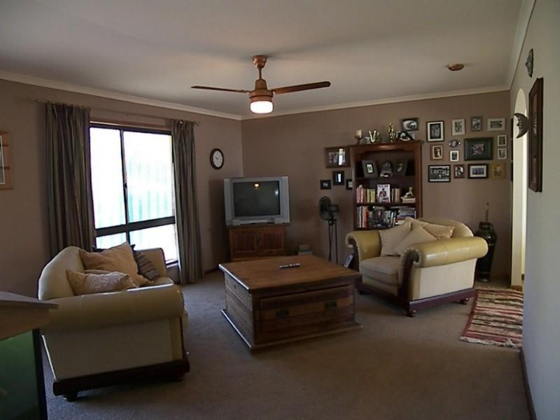 12 Dumfries Court, Camira QLD 4300