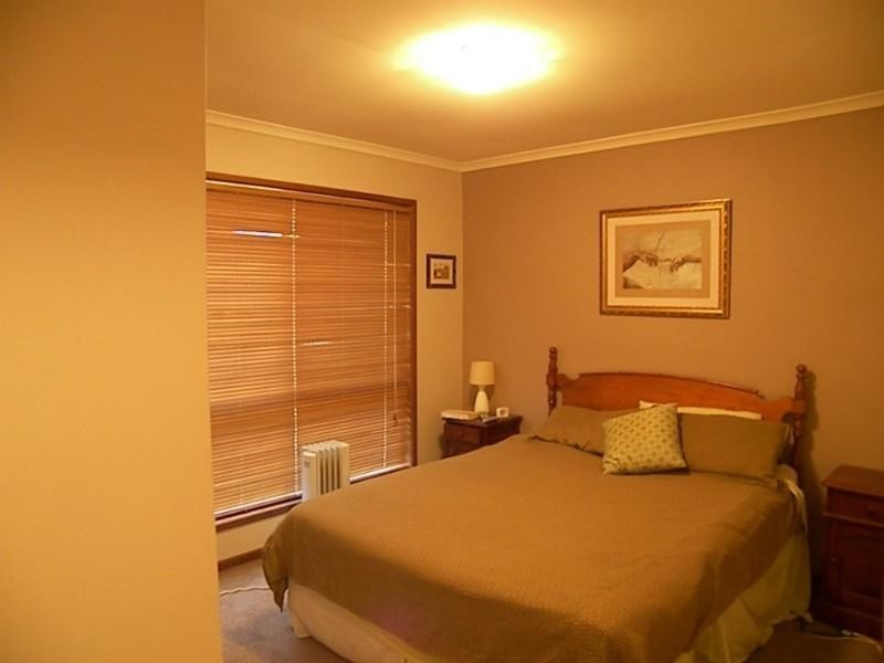 12 Dumfries Court, Camira QLD 4300