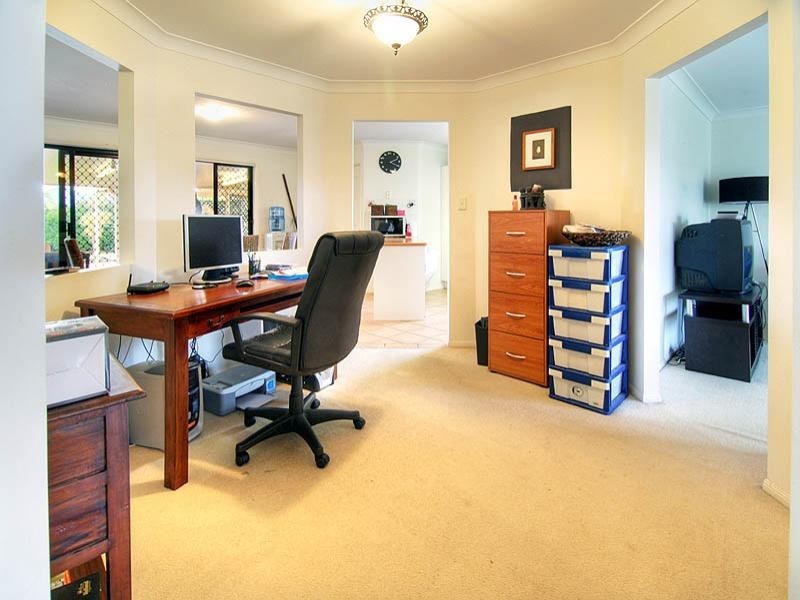 16 Bridgewater Road, Springfield QLD 4300