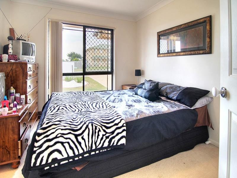 16 Bridgewater Road, Springfield QLD 4300