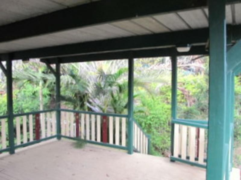 On Cairns Road, Camira QLD 4300