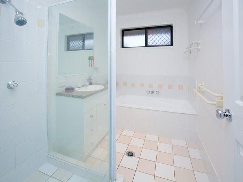 1 Hicklin Street, Springfield QLD 4300