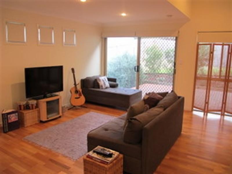 On Heathwood Place, Collingwood Park QLD 4301