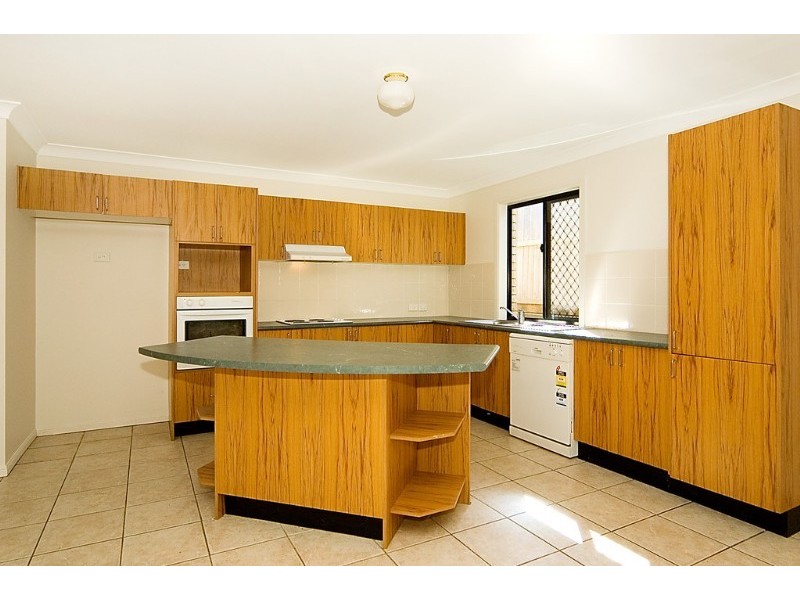 33 Berkshire Place, Springfield Lakes QLD 4300