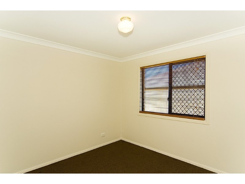 33 Berkshire Place, Springfield Lakes QLD 4300