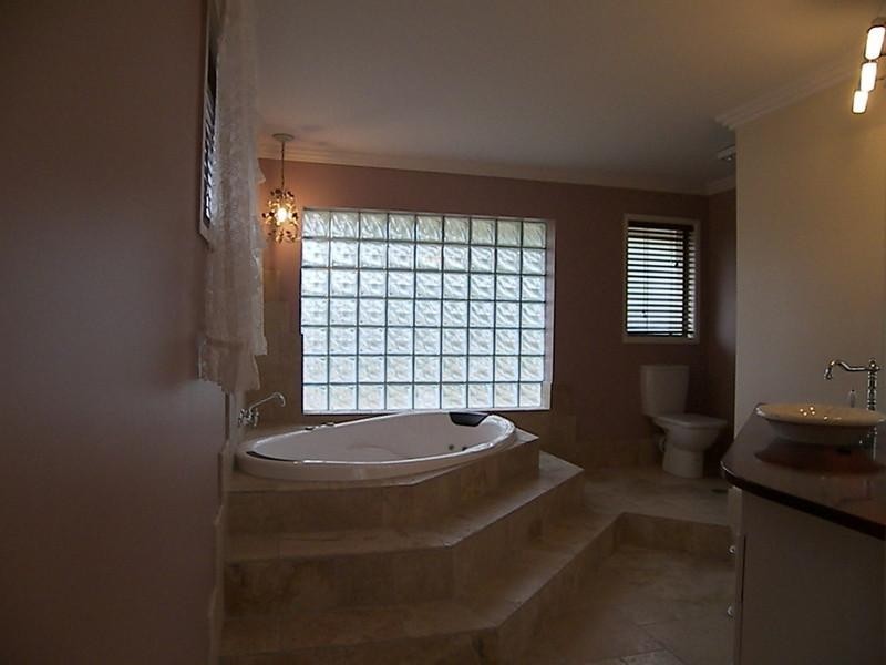 41 Steven Street, Camira QLD 4300