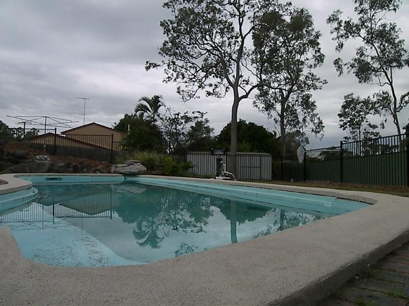 41 Steven Street, Camira QLD 4300