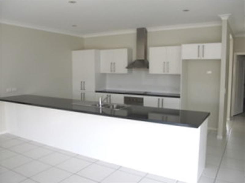 On Carnarvon Avenue, Springfield Lakes QLD 4300