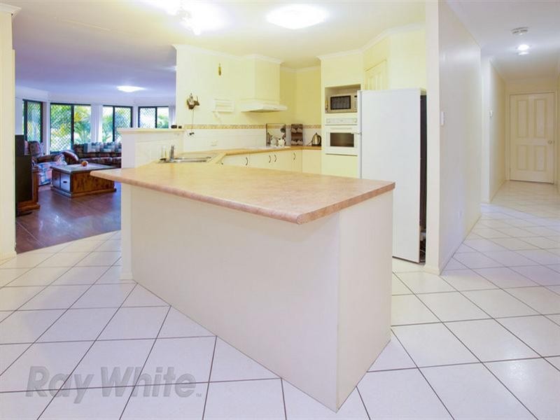 6 Oakbar Close, Springfield QLD 4300