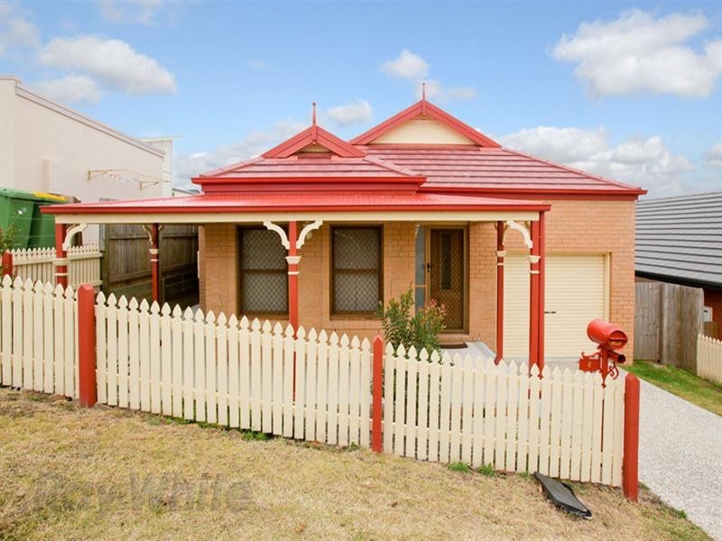 4 Clearpoint Way, Springfield Lakes QLD 4300