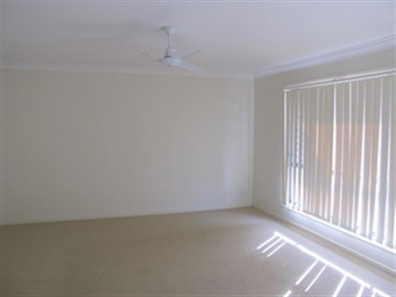 On Viewpoint Drive, Springfield Lakes QLD 4300