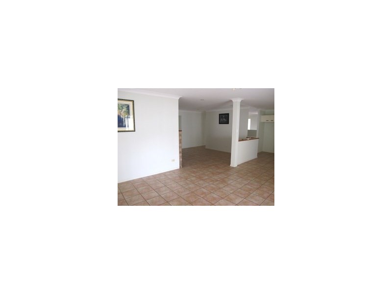 17 Peachface Crescent, Springfield QLD 4300