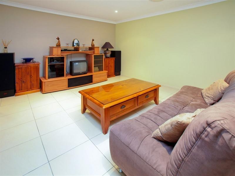 22 Cheihk Crescent, Collingwood Park QLD 4301