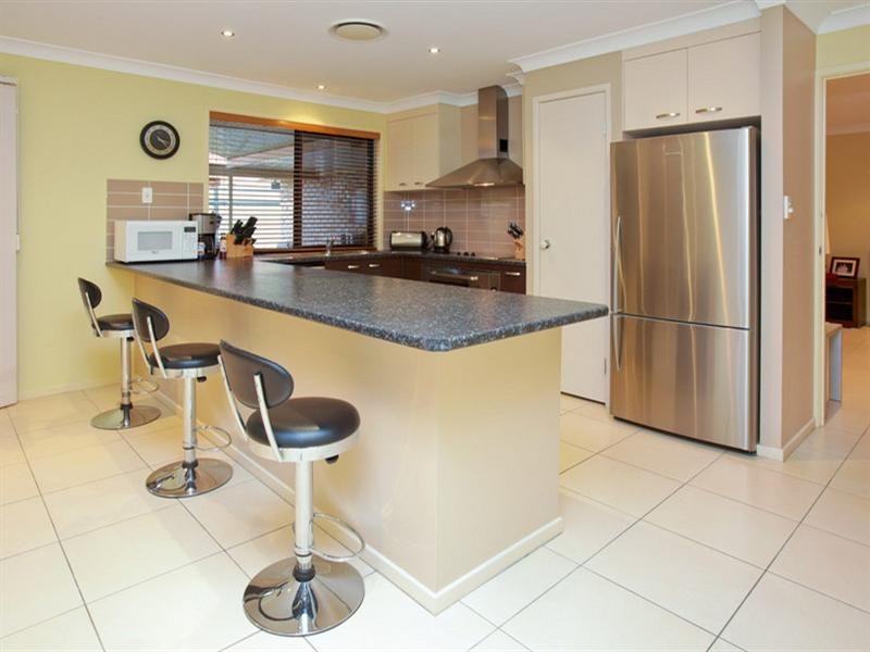 22 Cheihk Crescent, Collingwood Park QLD 4301