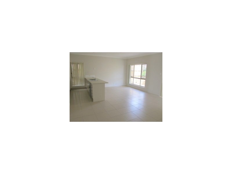 29 Hyde Avenue, Springfield Lakes QLD 4300
